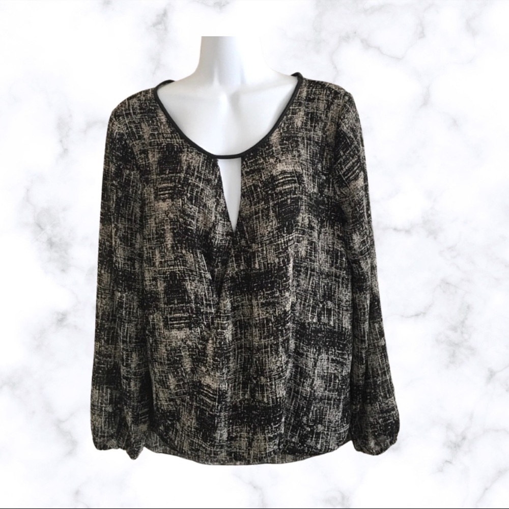 Max Studio Cross over blouse